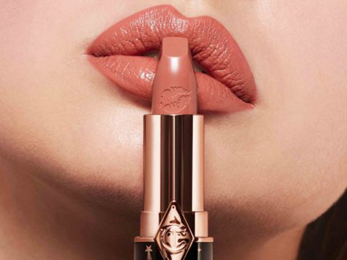 Hot Lips 2 JK Magic Lipstick lip close up